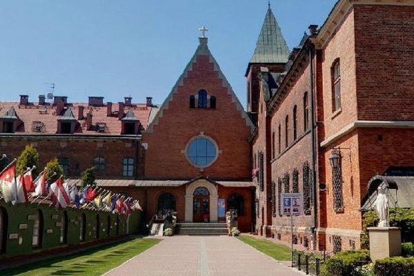 KLASZTOR SIÓSTR MATKI BOŻEJ MIŁOSIERDZIA, ul. Siostry Faustyny 3-9
