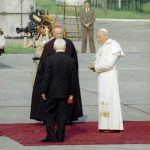 Pożegnanie papieża Jana Pawła II na lotnisku Balice kończące I pielgrzymkę do Polski.