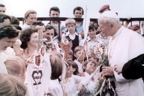 Serce Polaków bije w sercu Matki. Komentarz abp. Jędraszewskiego do wizyty Jana Pawła II w Częstochowie w 1979 r.