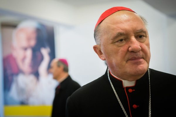Kard. Nycz w Dzień Papieski: myśleć z papieżem Janem Pawłem II