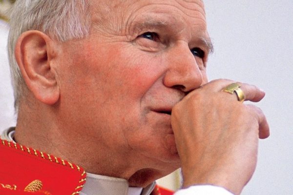 Franciszek do młodzieży o wielkim świadectwie Jana Pawła II