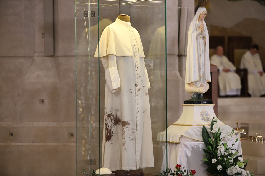 Abp Marek Jędraszewski o św. Janie Pawle II: dziękujemy Bogu za jego męczeńską krew