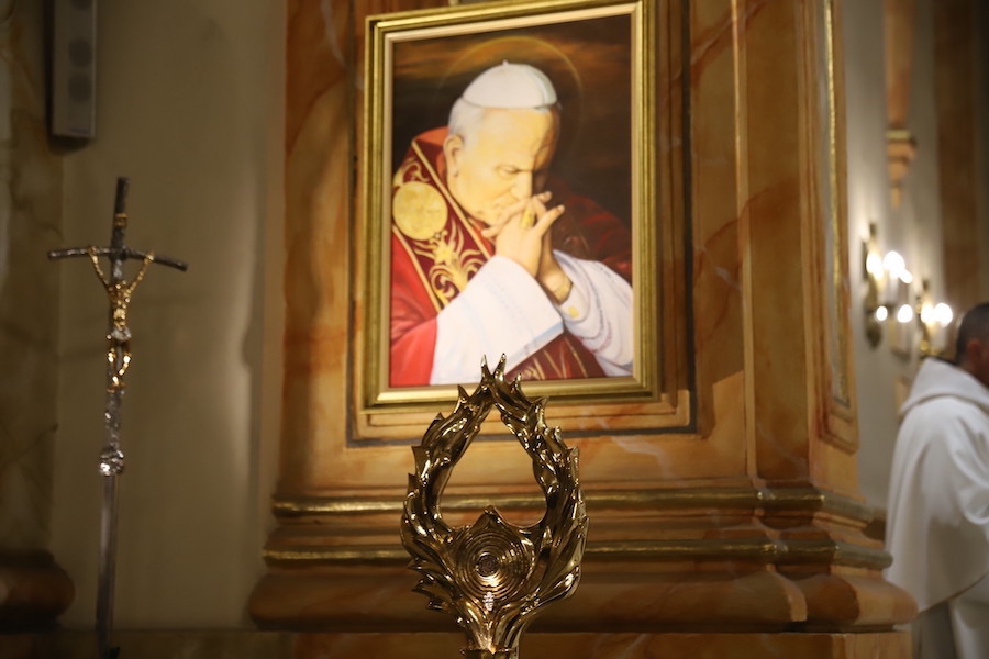 Abp Marek Jędraszewski o Janie Pawle II: Nazywamy go „wielkim”, bo chciał służyć i służył